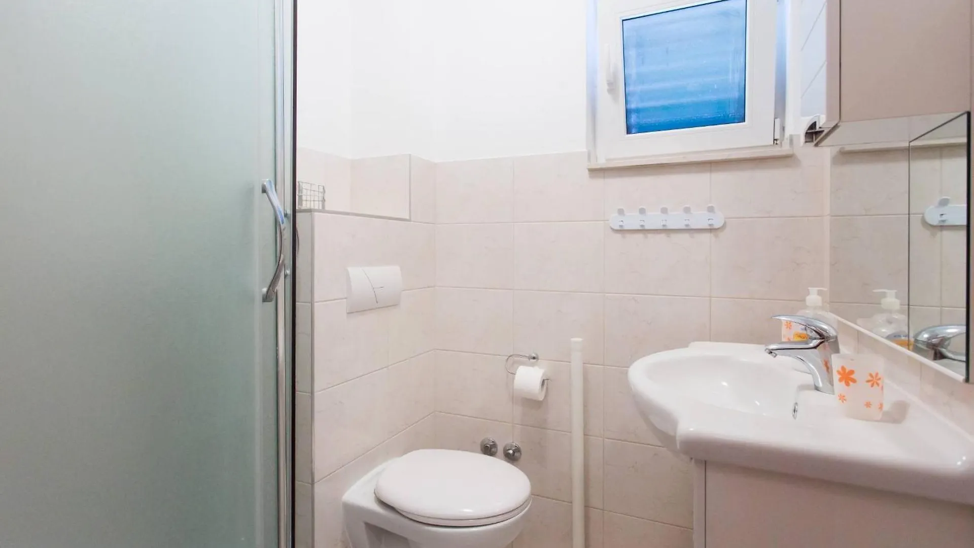 Apartments Betanija Τρογκίρ 0*,
